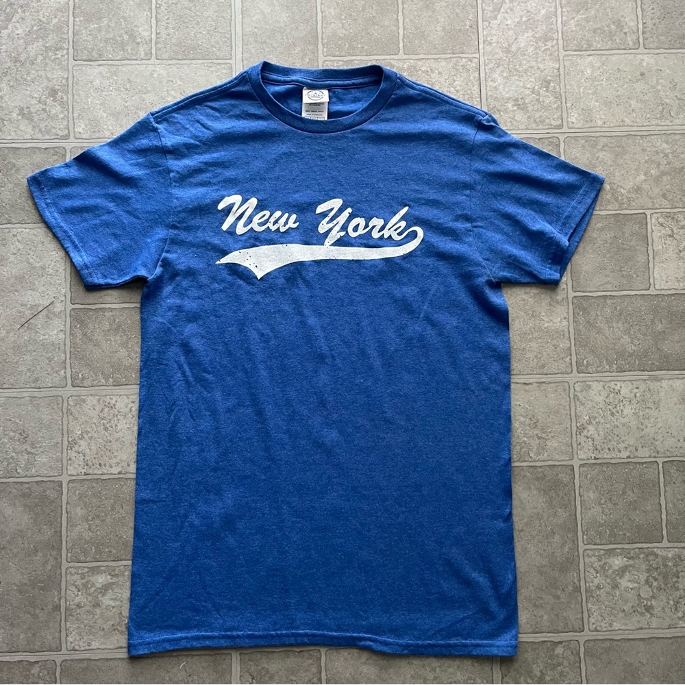 Vintage New York Yankees Blue Graphic T-shirt Men’s Small